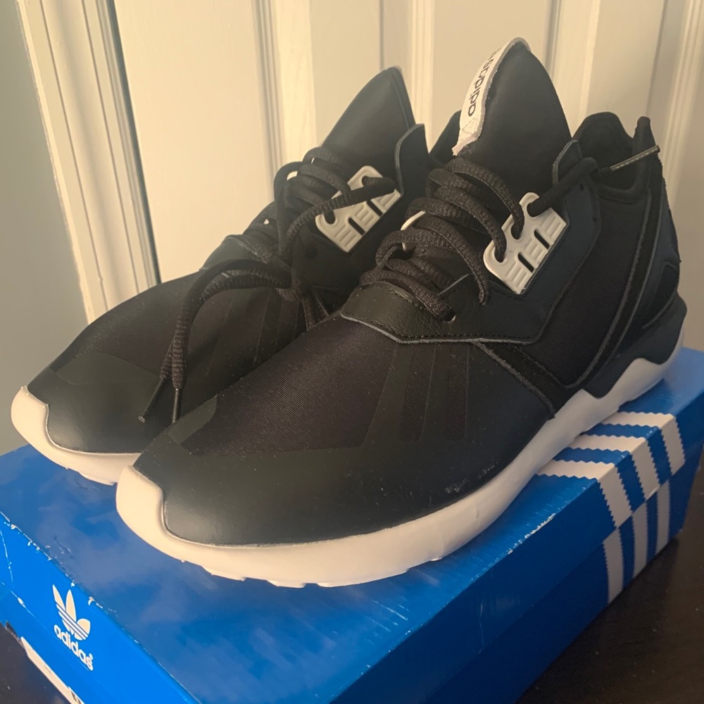 Adidas tubular runner size 12